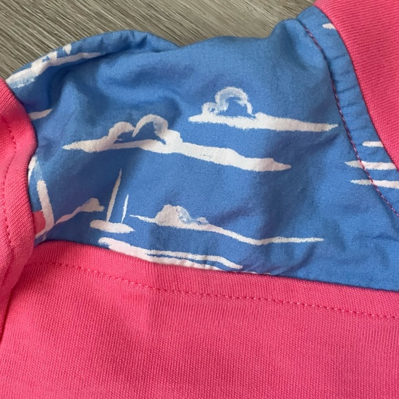 Vineyard Vines Quarter Zip - Picture 4 of 8